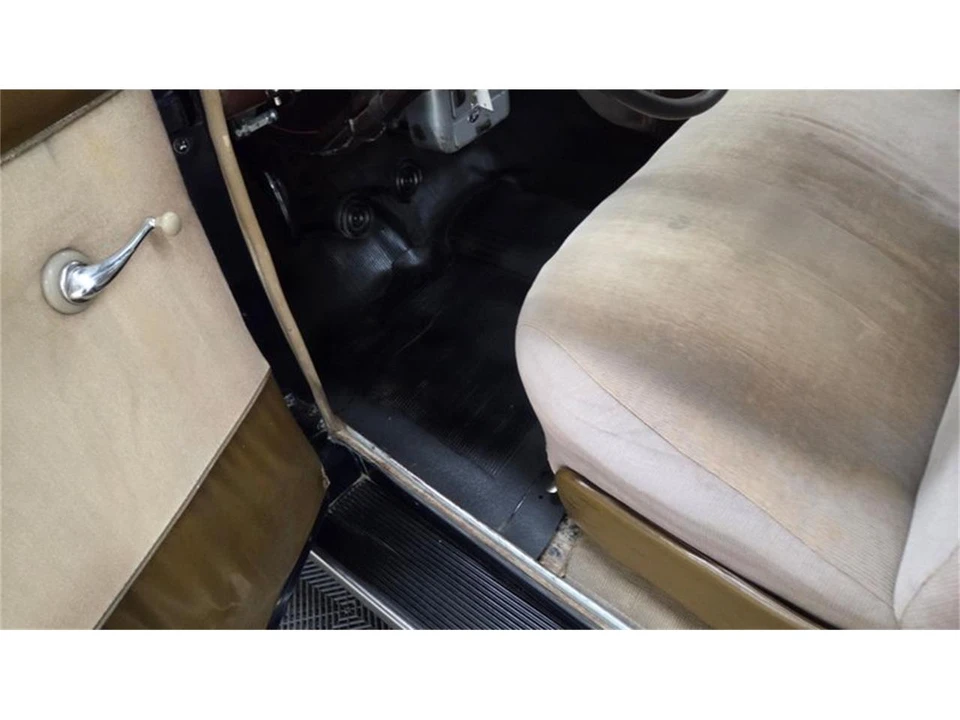 1947 Ford Standard & Deluxe & Super Deluxe - Image 24 of 31