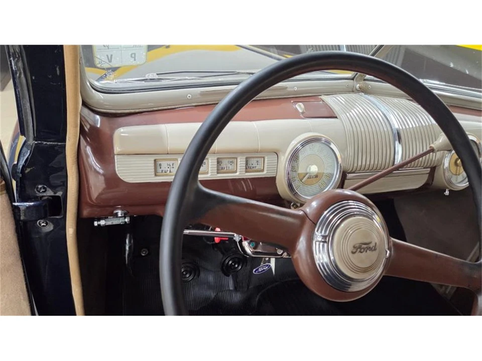 1947 Ford Standard & Deluxe & Super Deluxe - Image 29 of 31
