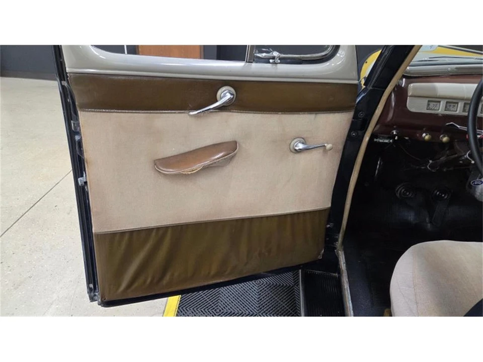 1947 Ford Standard & Deluxe & Super Deluxe - Image 20 of 31