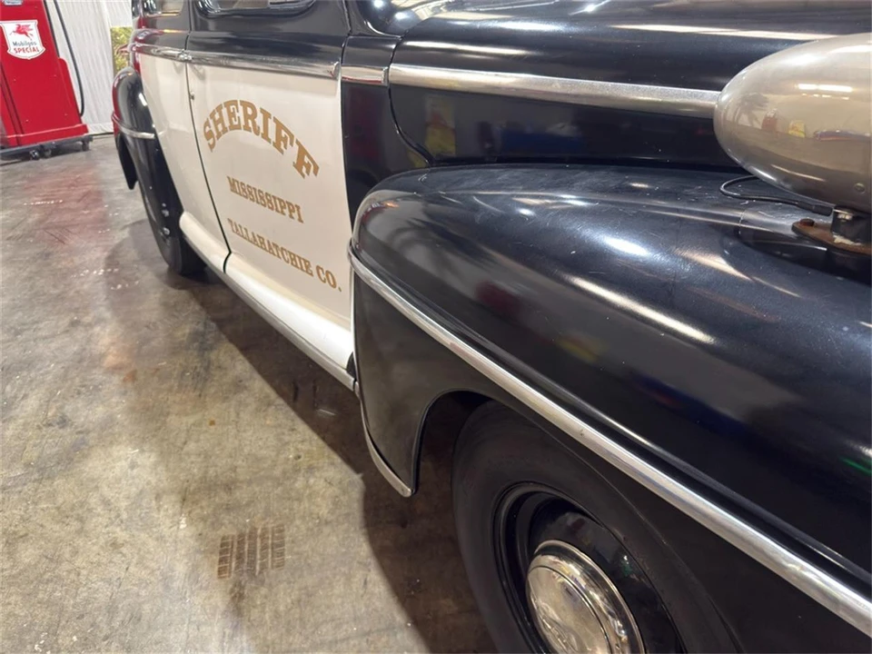 1947 Ford Standard & Deluxe & Super Deluxe - Image 29 of 31