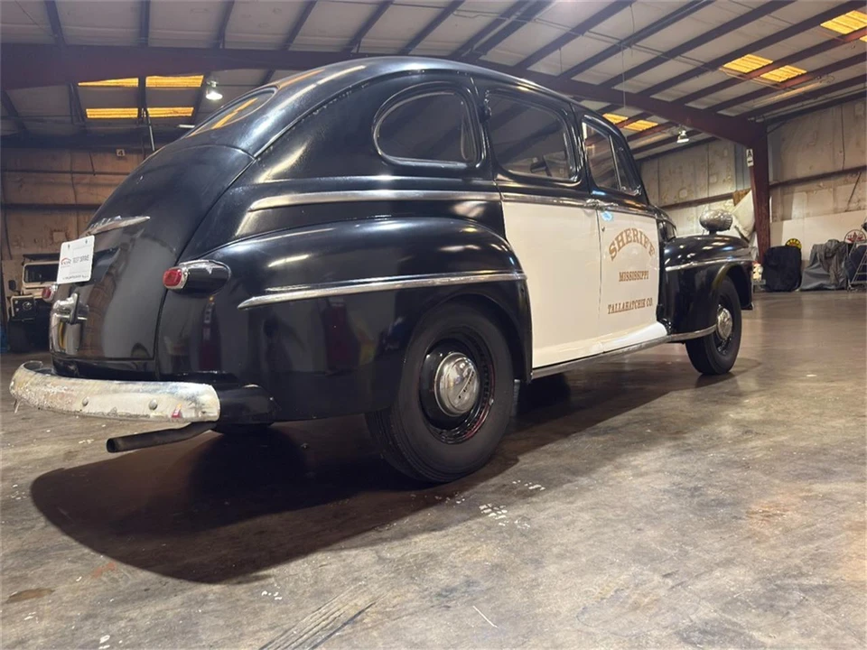 1947 Ford Standard & Deluxe & Super Deluxe - Image 25 of 31