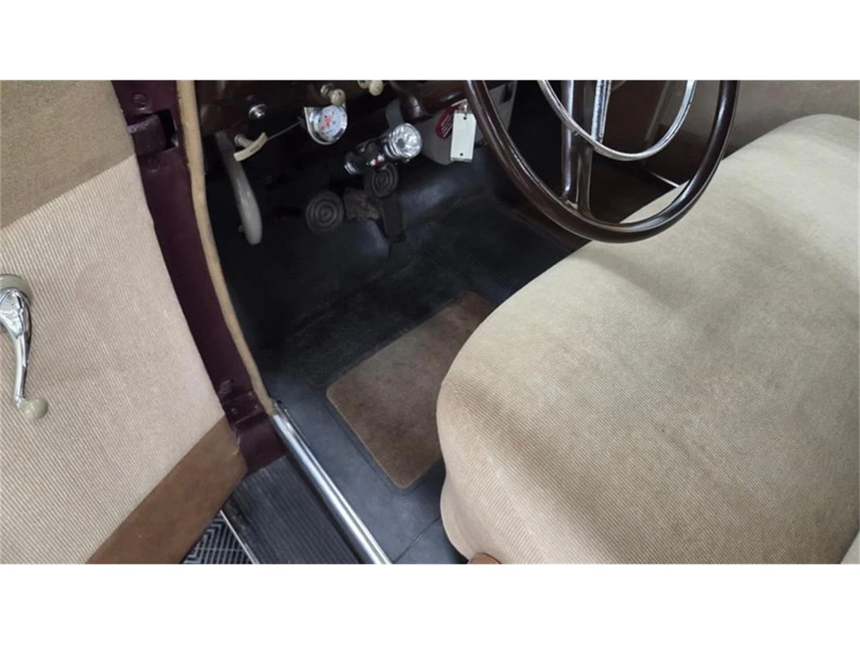 1947 Ford Standard & Deluxe & Super Deluxe - Image 25 of 31