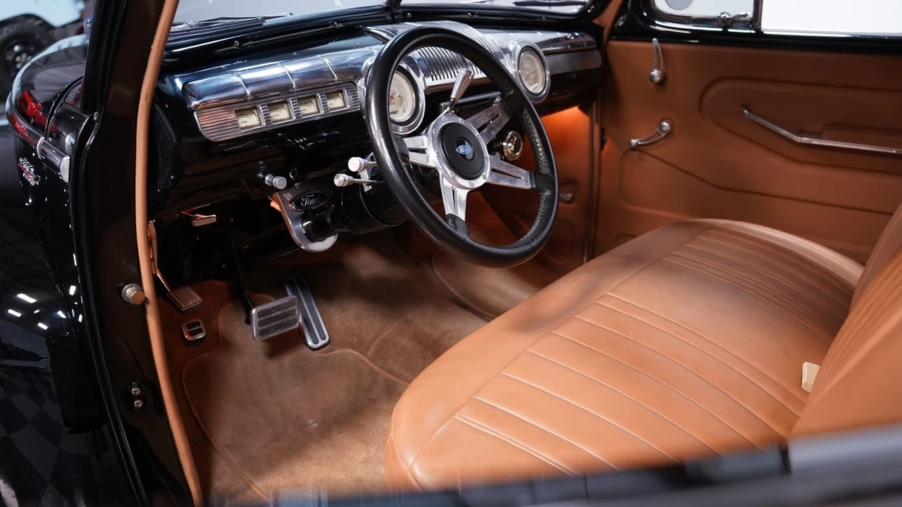 1947 Ford Standard & Deluxe & Super Deluxe - Image 5 of 21