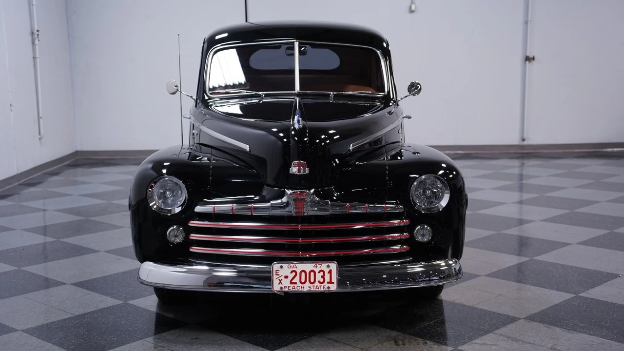 1947 Ford Standard & Deluxe & Super Deluxe - Image 16 of 21