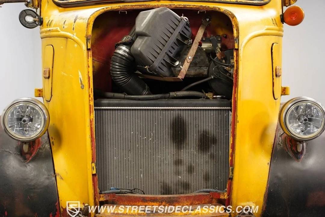 1947 Ford Pickup (1940-1947) - Image 4 of 12