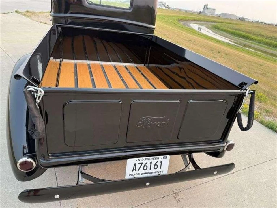 1947 Ford Pickup (1940-1947) - Image 9 of 9