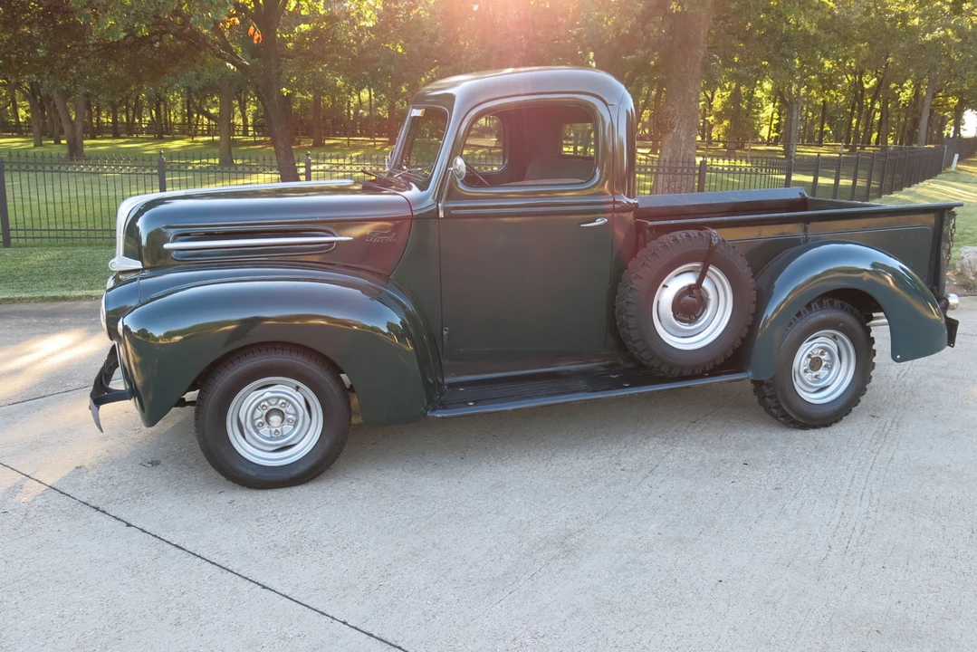1947 Ford Pickup (1940-1947) - Image 2 of 31