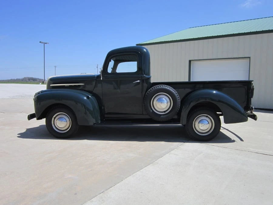 1947 Ford Pickup (1940-1947) - Image 2 of 5