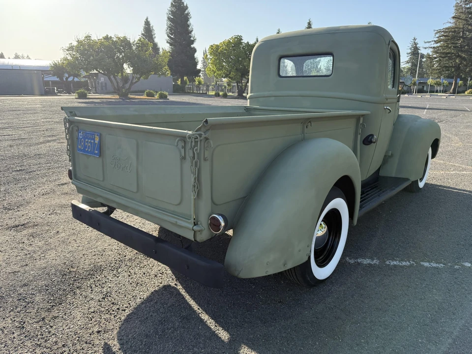 1947 Ford Pickup (1940-1947) - Image 4 of 31