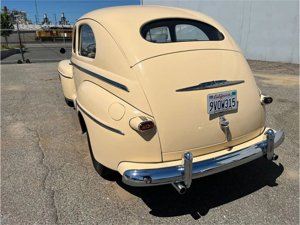 1947 Ford Standard & Deluxe & Super Deluxe - Image 9 of 31