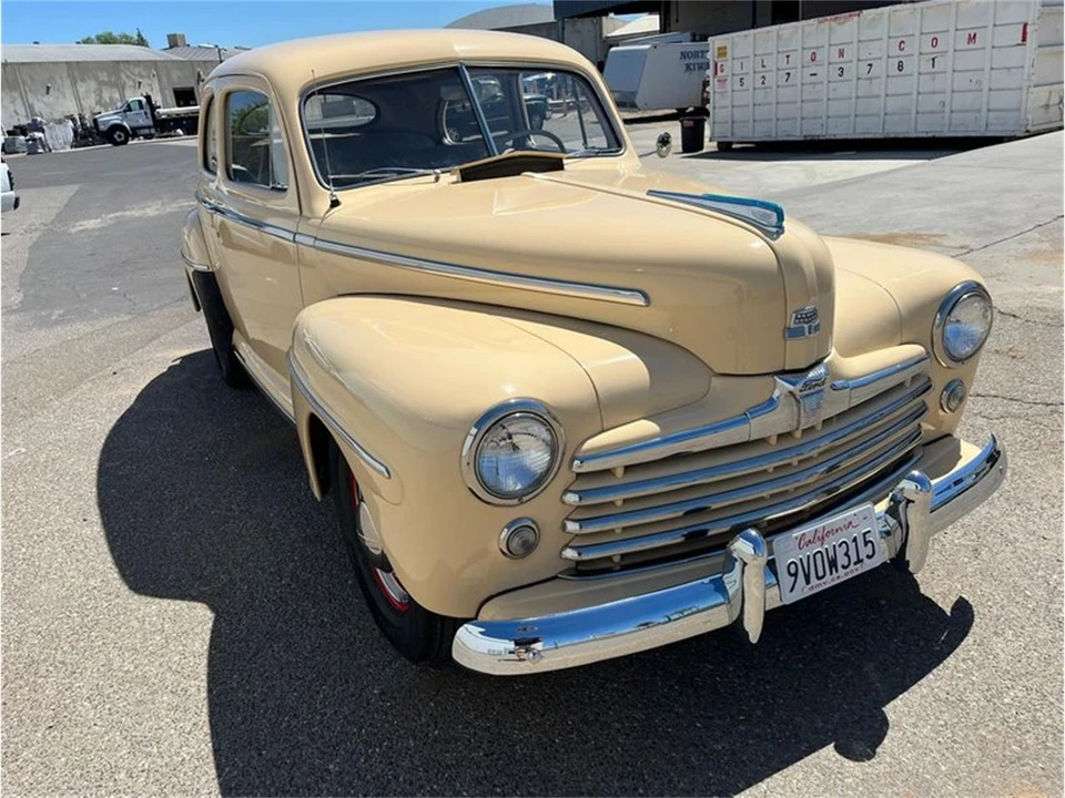 1947 Ford Standard & Deluxe & Super Deluxe - Image 4 of 31