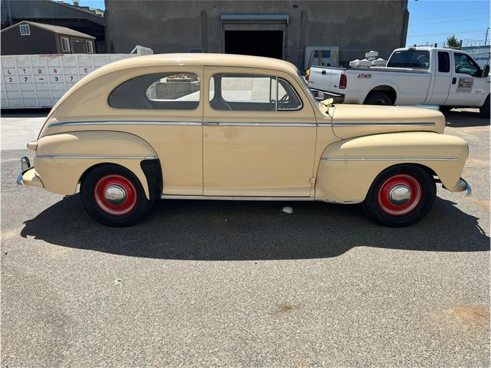1947 Ford Standard & Deluxe & Super Deluxe - Image 6 of 31
