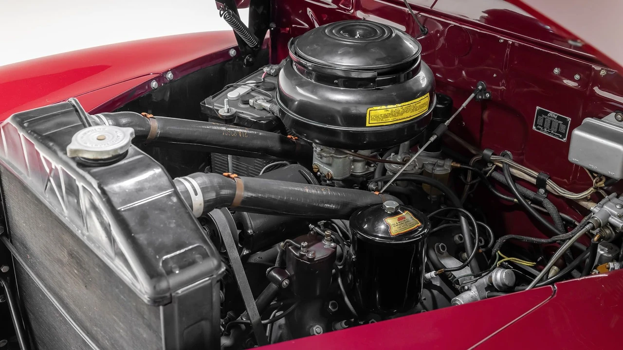 1947 Ford Standard & Deluxe & Super Deluxe - Image 6 of 31