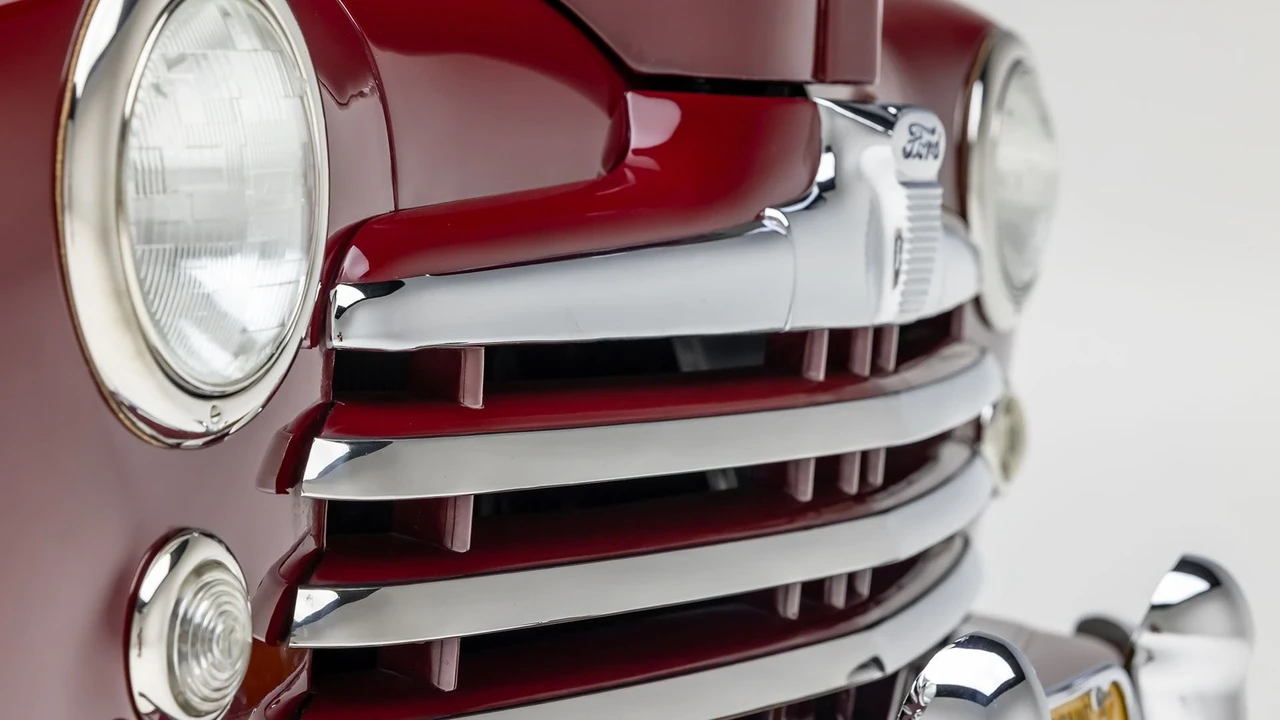 1947 Ford Standard & Deluxe & Super Deluxe - Image 26 of 31