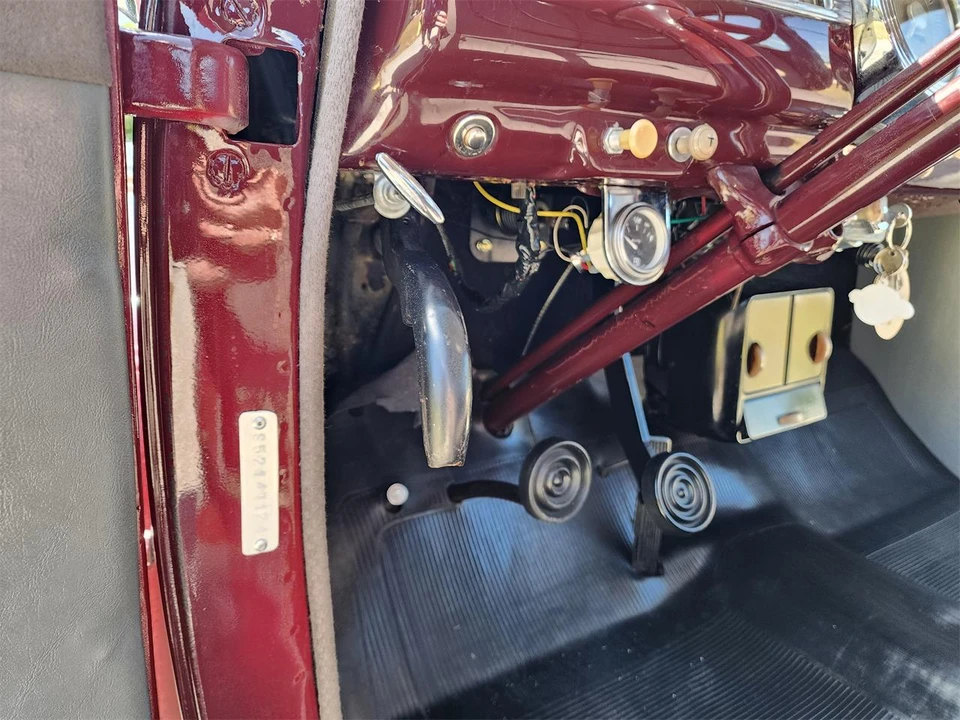 1947 Ford Standard & Deluxe & Super Deluxe - Image 20 of 31