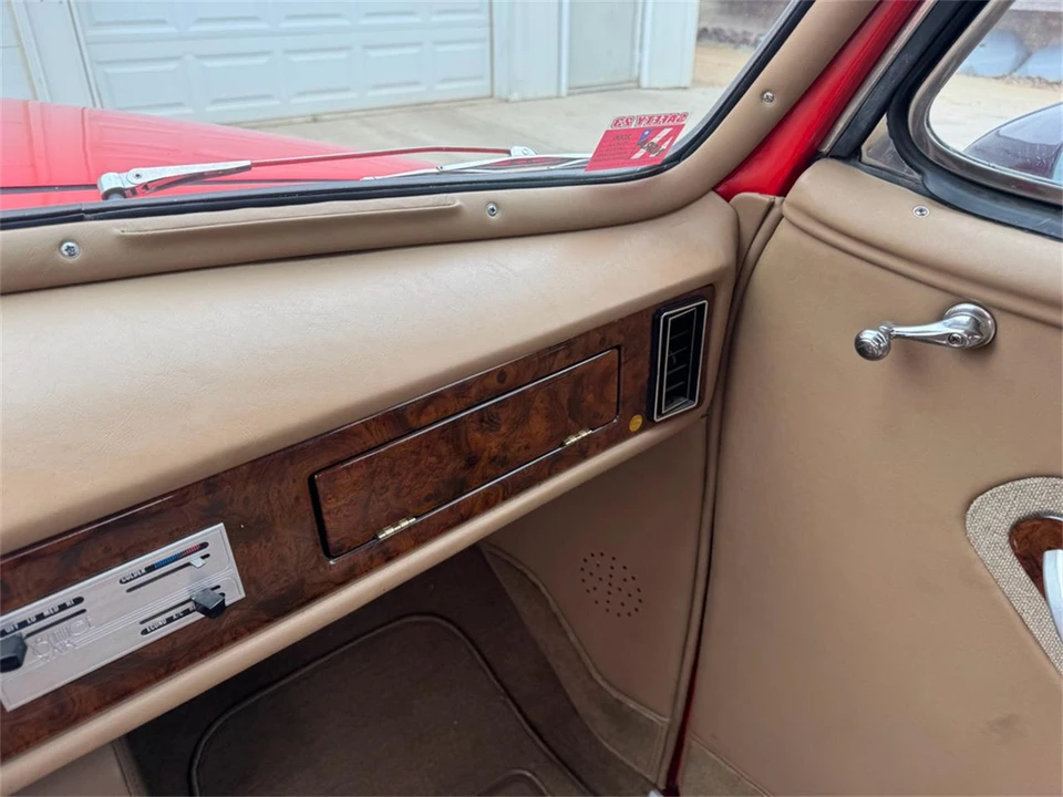1947 Ford Standard & Deluxe & Super Deluxe - Image 19 of 31