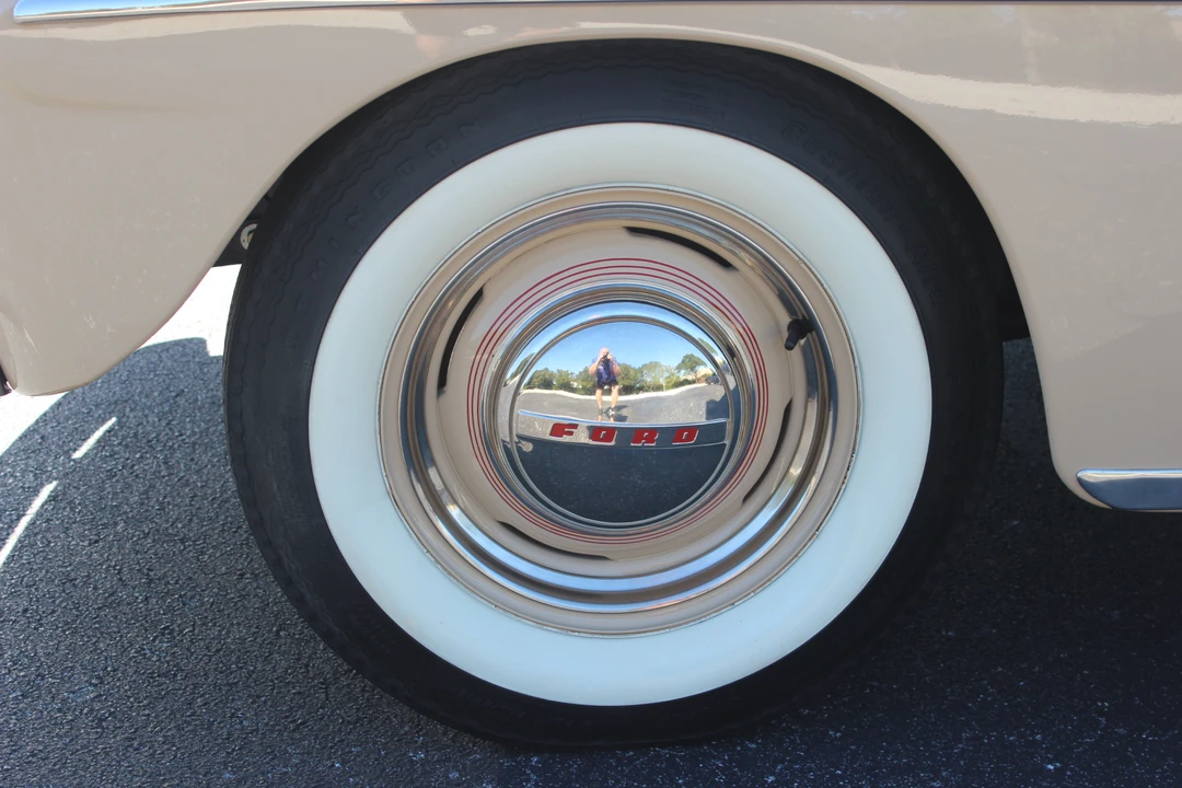 1947 Ford Standard & Deluxe & Super Deluxe - Image 30 of 31