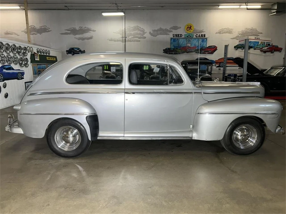 1947 Ford Standard & Deluxe & Super Deluxe - Image 4 of 31