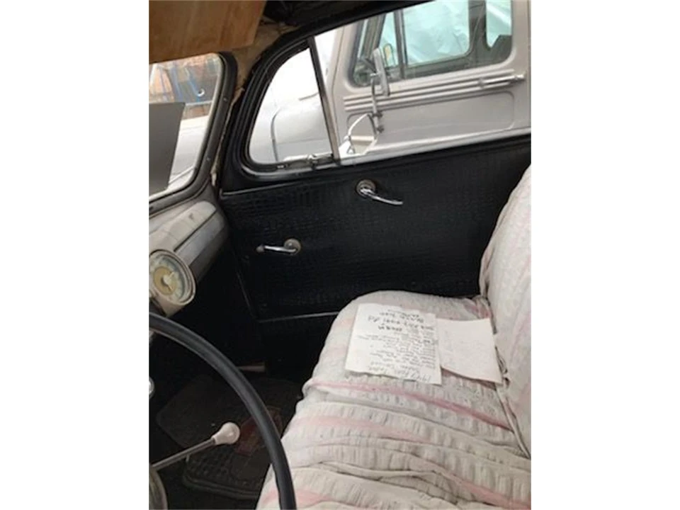 1947 Ford Standard & Deluxe & Super Deluxe - Image 16 of 18