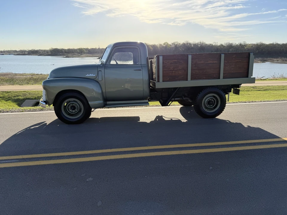 1947 GMC E-Series - Image 5 of 31