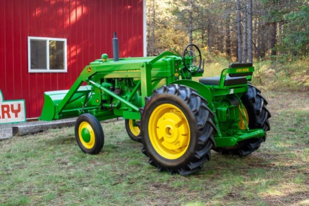 1947 John Deere - Image 2 of 7