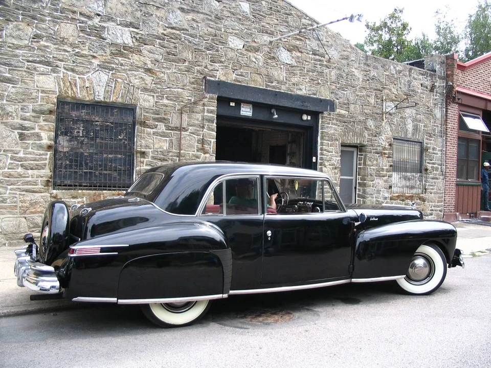 1947 Lincoln Continental 1st Gen - Image 2 of 20