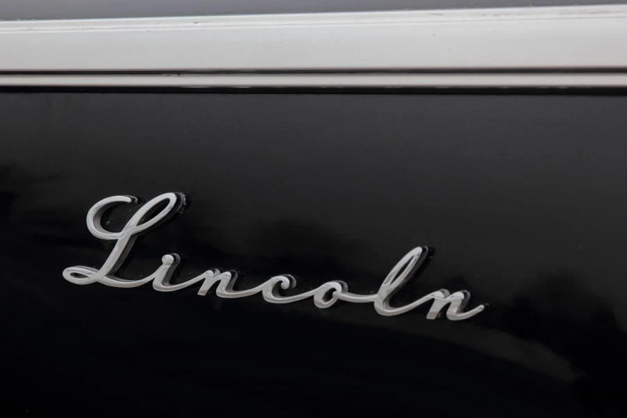 1947 Lincoln Zephyr - Image 9 of 12