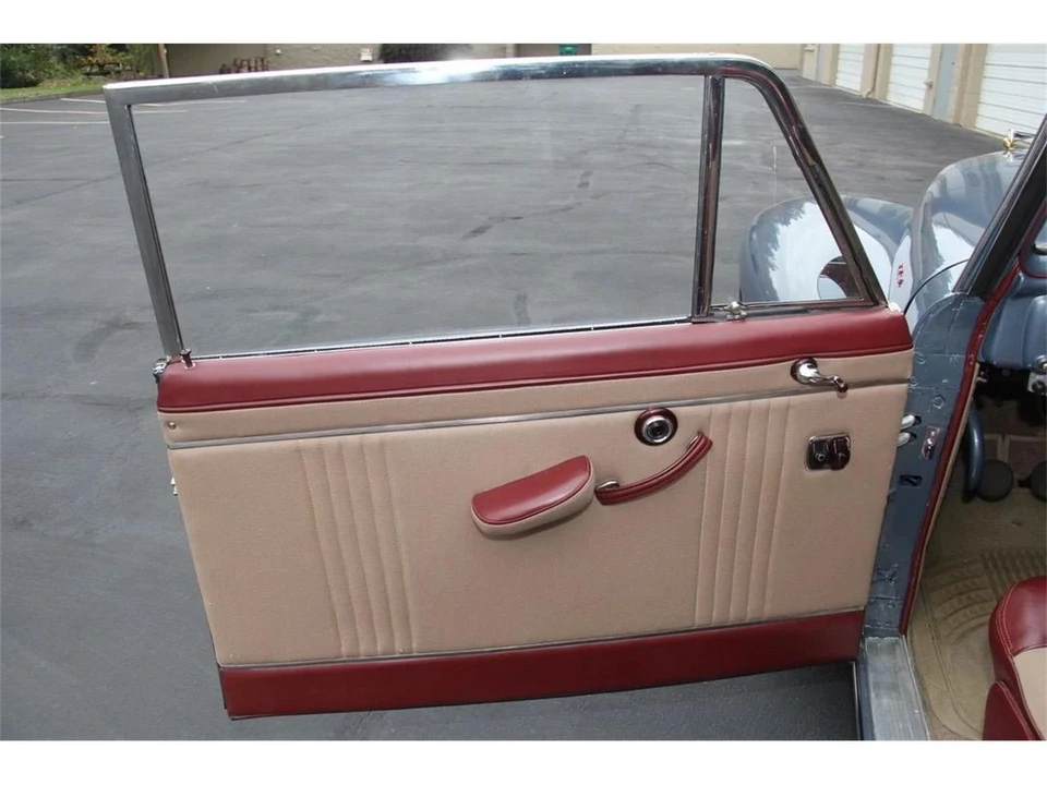 1947 Lincoln Continental 1st Gen - Image 9 of 28