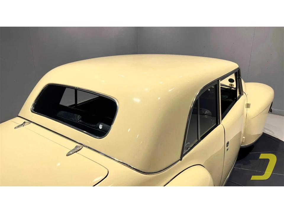 1947 Lincoln Continental 1st Gen - Image 27 of 31