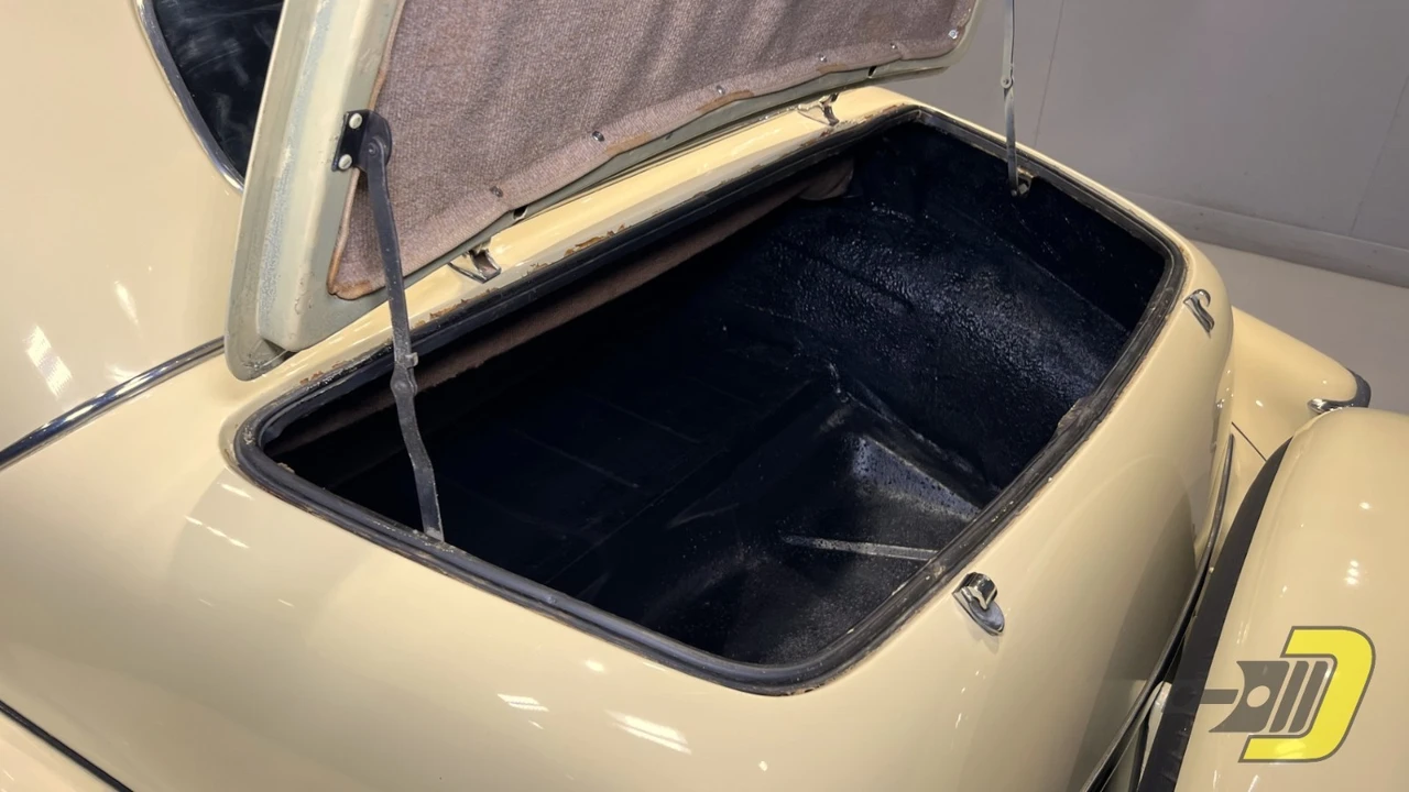 1947 Lincoln Continental 1st Gen - Image 19 of 20