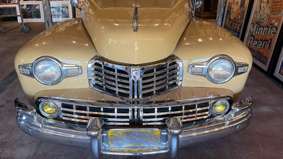 1947 Lincoln Continental 1st Gen - Image 2 of 3