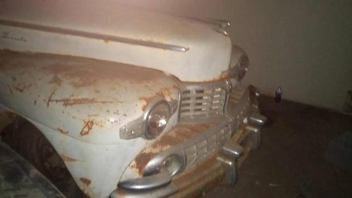 1947 Lincoln Continental 1st Gen - Image 4 of 11