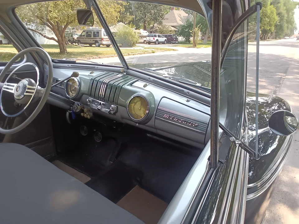 1947 Mercury Eight - Image 11 of 15