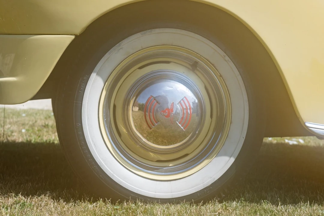 1947 Mercury Eight - Image 11 of 30