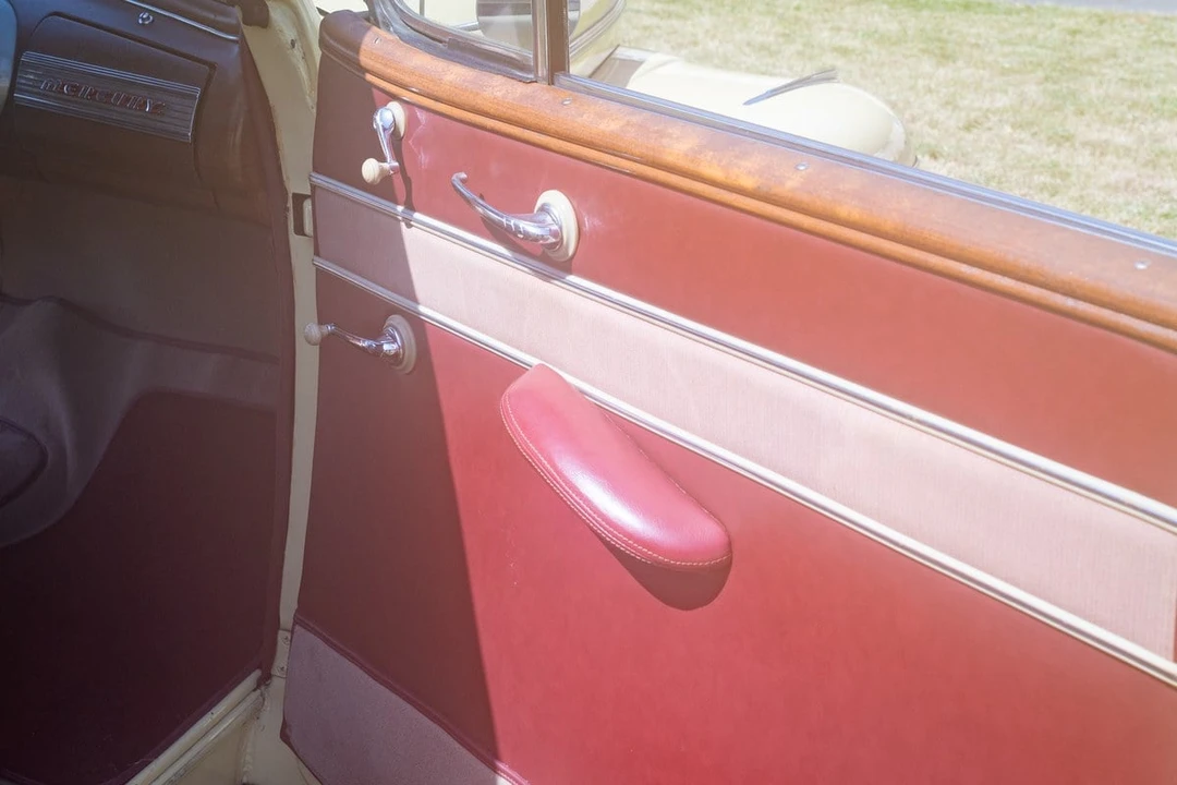 1947 Mercury Eight - Image 19 of 30