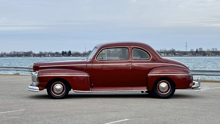 1947 Mercury Eight - Image 2 of 31