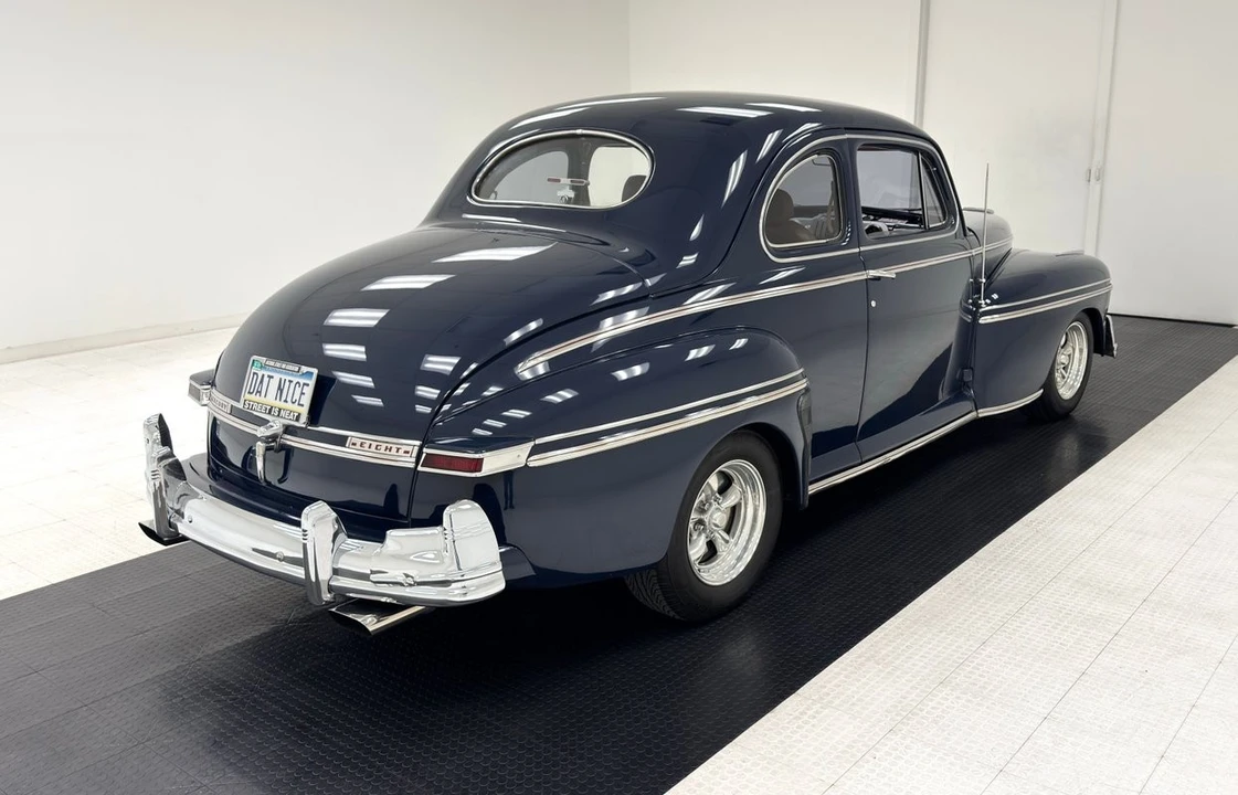 1947 Mercury Eight - Image 5 of 31