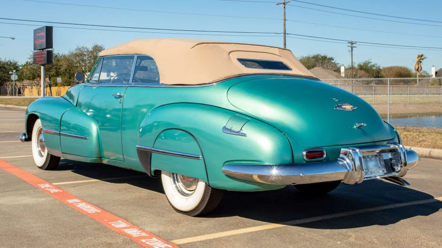 1947 Oldsmobile 98 - Image 2 of 7