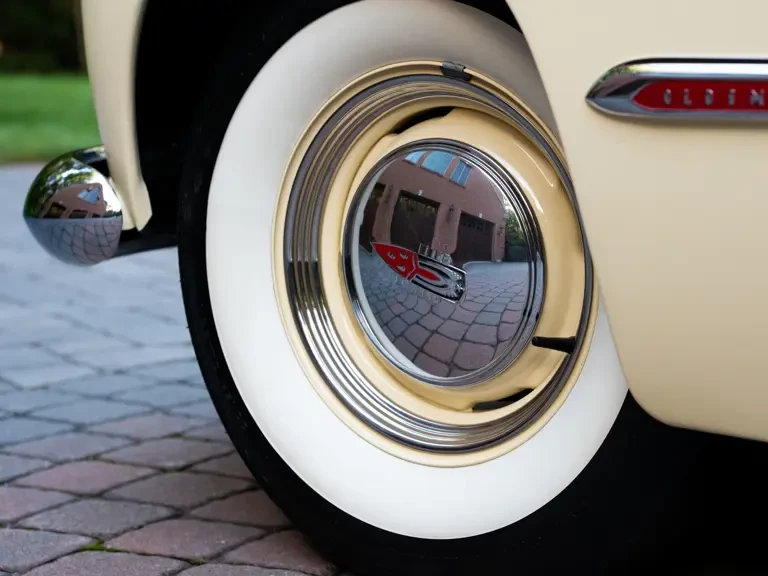 1947 Oldsmobile 98 - Image 18 of 31