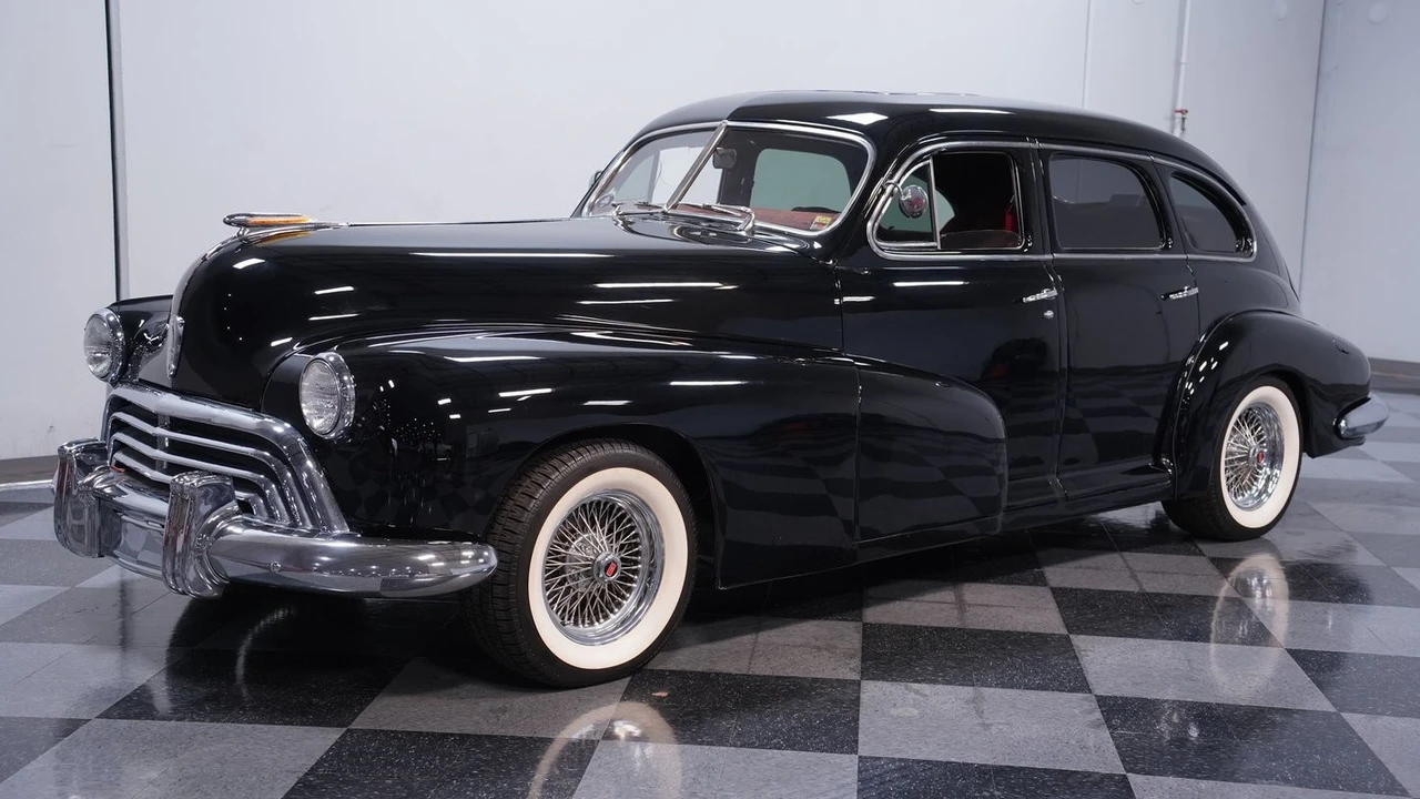 1947 Oldsmobile - Image 7 of 21