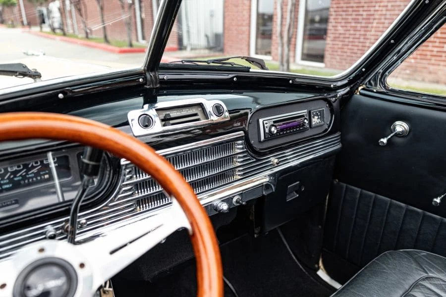 1947 Oldsmobile 98 - Image 23 of 31