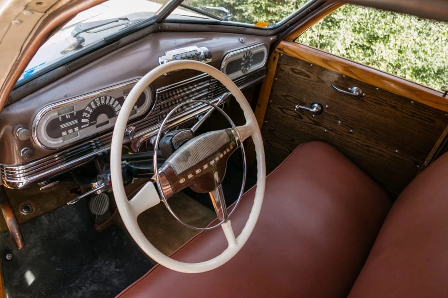 1947 Oldsmobile 98 - Image 2 of 6