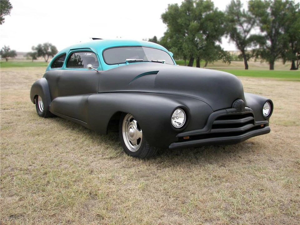 1947 Pontiac Chieftain - Image 2 of 5