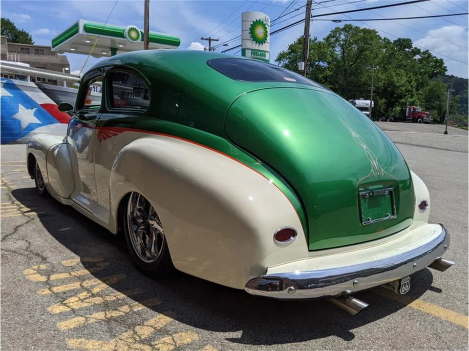 1947 Pontiac - Image 4 of 31
