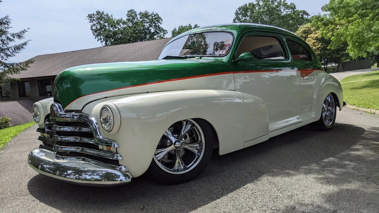 1947 Pontiac Chieftain - Image 3 of 31