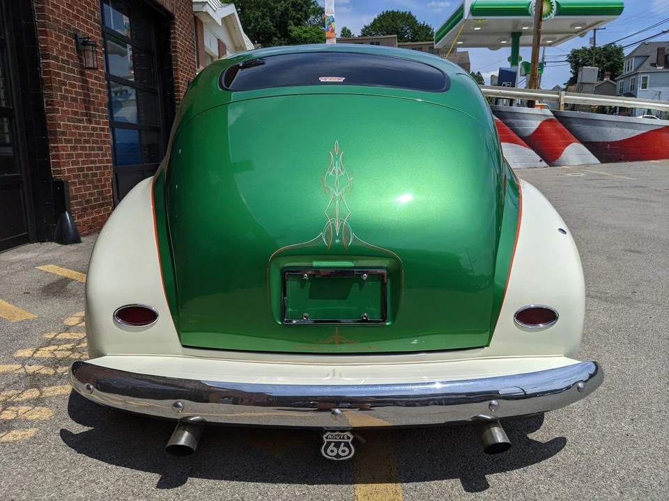1947 Pontiac Chieftain - Image 11 of 31