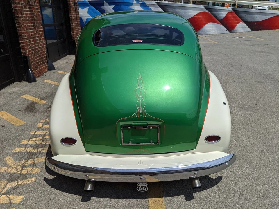 1947 Pontiac Chieftain - Image 25 of 31