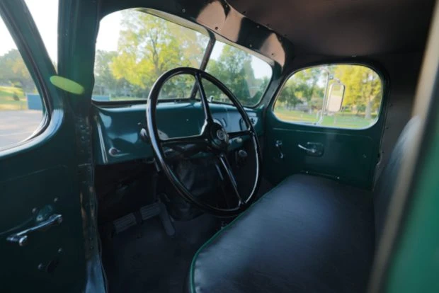 1947 Reo - Image 5 of 7
