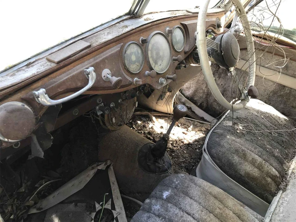 1947 Riley - Image 2 of 15