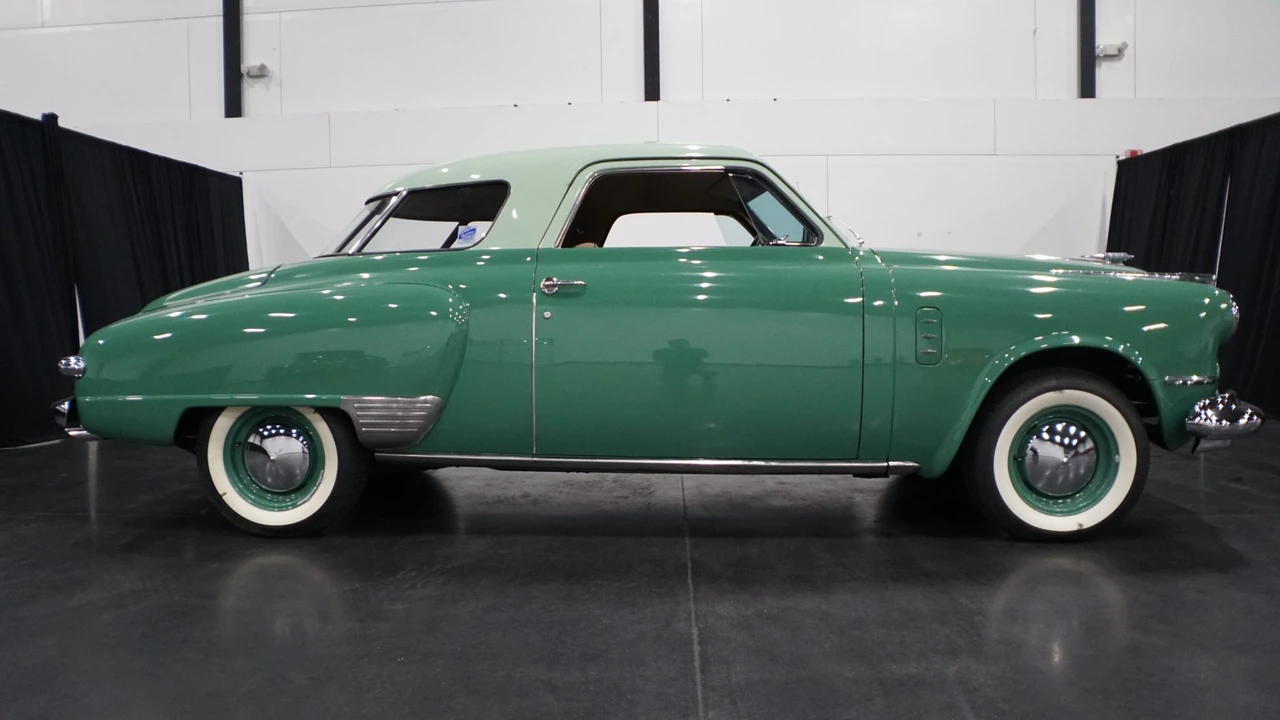 1947 Studebaker Commander - Image 9 of 31